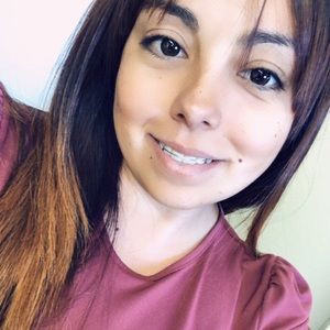 Meet your Posher, Crystal